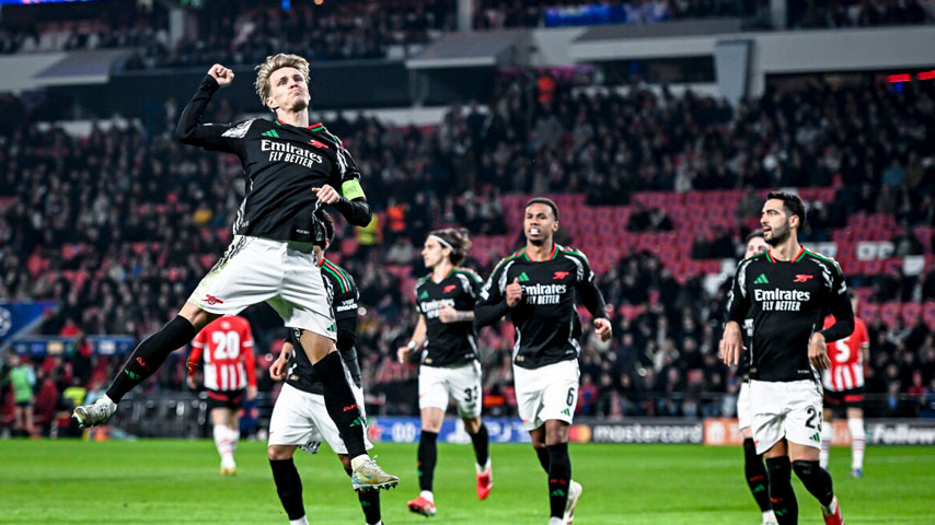 ยูฟ่าแชมเปียนส์ลีก : อาร์เซน่อล VS พีเอสวี